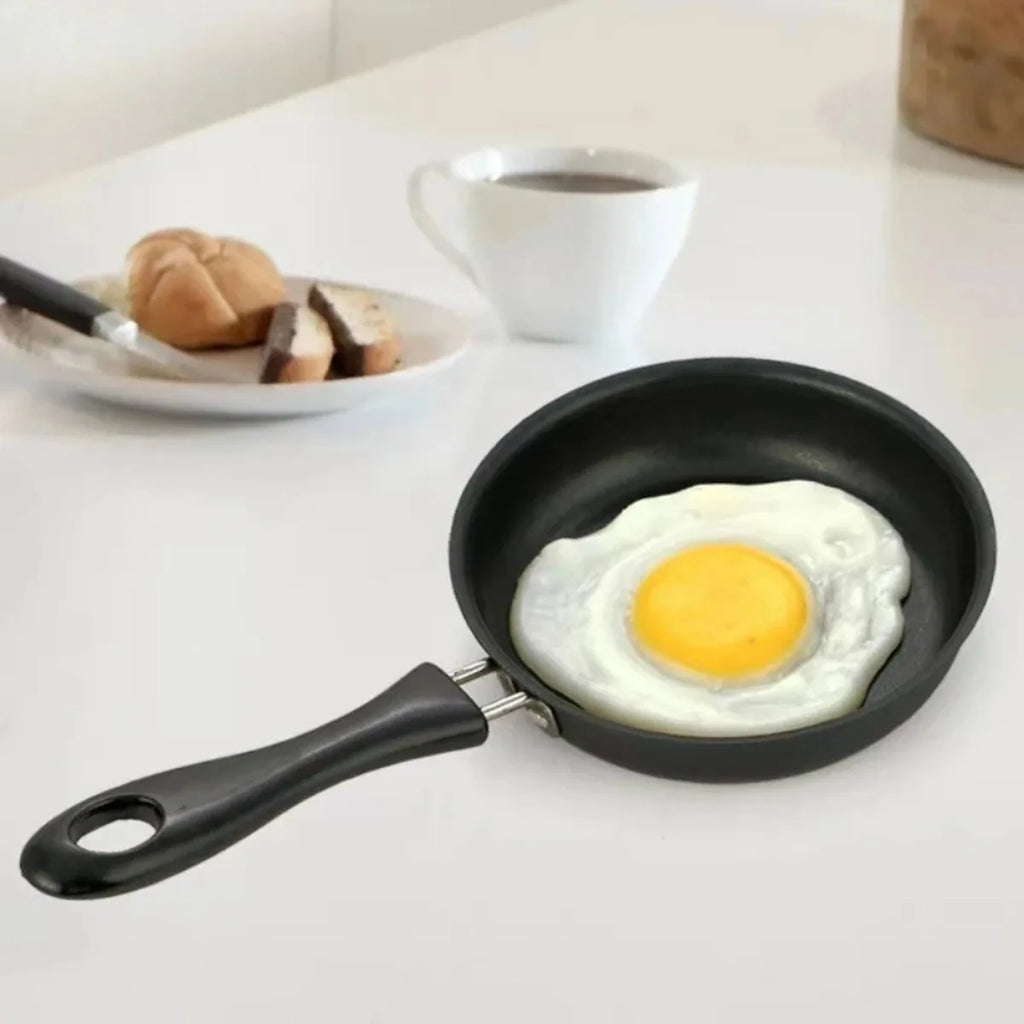Mini Frying Pan with Handle Portable Egg Omelet Skillet Pancake Steak